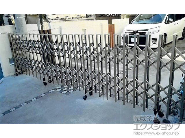 神奈川県茅ヶ崎市ののカーゲート トリップゲート 傾斜地専用型 ノンレール 片開き 54S 施工例