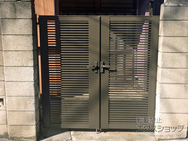 東京都板橋区のの門扉 ライシス門扉 1型 細横桟 両開き 柱使用 施工例