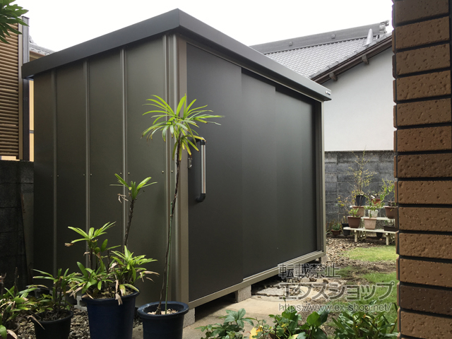 静岡県静岡市のの物置・屋外倉庫 エスケーエイト SK8-130 一般型 2600×1600×1940 SK8-130-GK 施工例