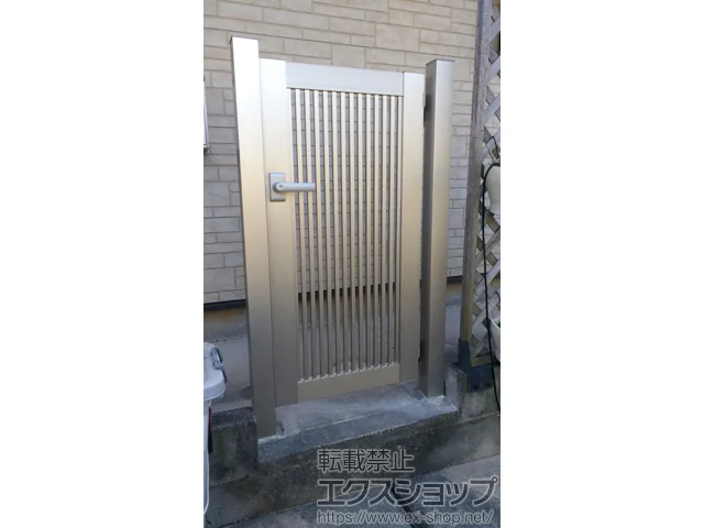 愛知県豊田市のYKKAPの門扉 シンプレオ門扉2型 縦格子 片開き 門柱使用 施工例