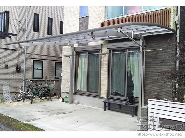 東京都国立市ののカーポート レイナポートREグラン 前下がり 積雪〜20cm対応 施工例