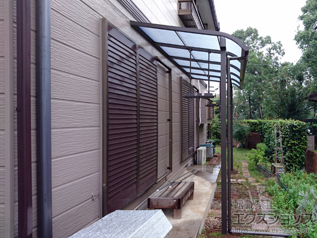 茨城県龍ヶ崎市ののテラス屋根 スピーネ R型 テラスタイプ 単体 積雪〜20cm対応 施工例