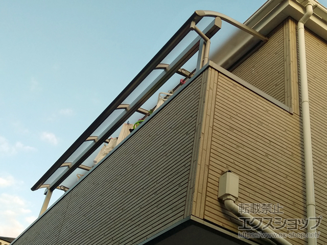 千葉県松戸市ののバルコニー・ベランダ屋根 ヴェクターテラス R型 屋根タイプ 単体 積雪〜20cm対応 施工例