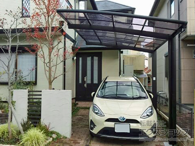 兵庫県西宮市ののカーポート ネスカR (ラウンドスタイル) 積雪〜20cm対応 施工例