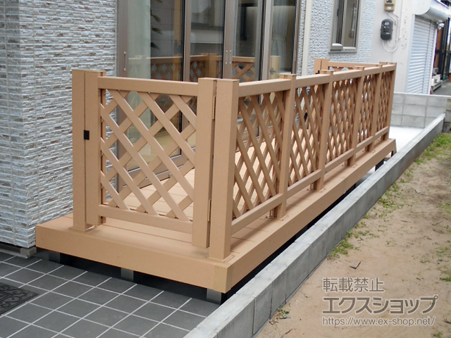 秋田県由利本荘市ののウッドデッキ リウッドデッキ 200 施工例