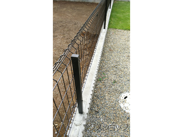 茨城県かすみがうら市ののフェンス・柵 イーネットフェンス2F型 自由柱施工 施工例