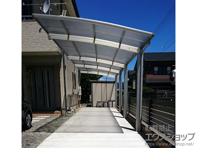 長野県上伊那郡箕輪町ののカーポート レイナポートグラン 縦連棟　積雪〜20cm対応 施工例