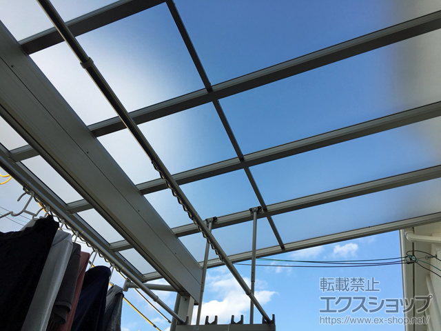 大阪府大阪狭山市ののバルコニー・ベランダ屋根 ヴェクターテラス F型 1500 屋根タイプ 単体 積雪〜50cm対応 施工例