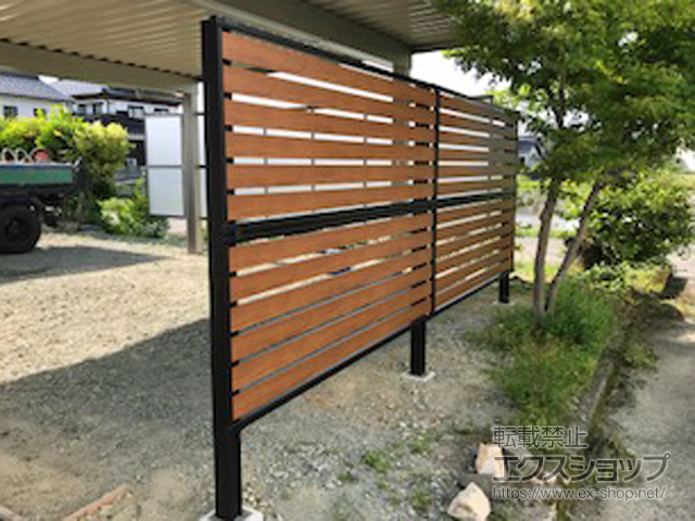 兵庫県豊岡市ののフェンス・柵 モクアルフェンス 横板タイプ 2段支柱 自立建て用 施工例