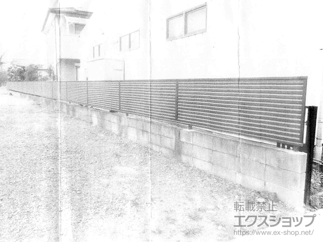 埼玉県桶川市ののフェンス・柵 ミエーネフェンス 目隠しルーバータイプ 自由柱 施工例