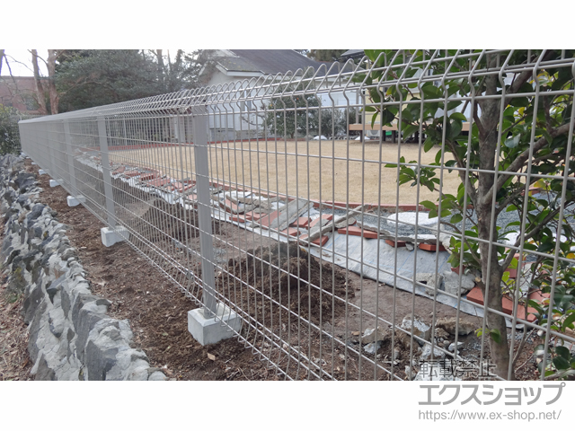 静岡県伊東市ののフェンス・柵 メッシュフェンス G10 自由柱 施工例