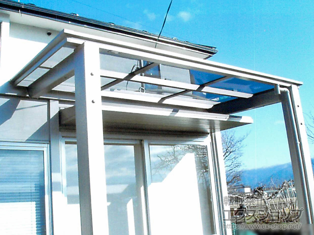 長野県長野市ののテラス屋根 フーゴF 独立テラスタイプ 単体 積雪〜20cm対応 施工例