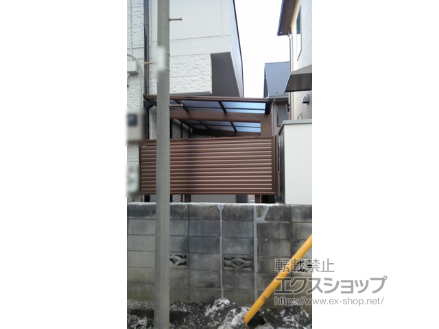 埼玉県所沢市ののフェンス・柵 ミエーネフェンス 目隠しルーバータイプ 上段のみ設置 自立建て用 施工例