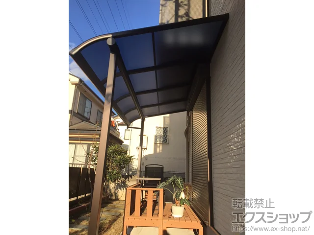 神奈川県横浜市のYKKAPのテラス屋根 ヴェクターテラス R型 テラスタイプ 単体 積雪～20cm対応 施工例