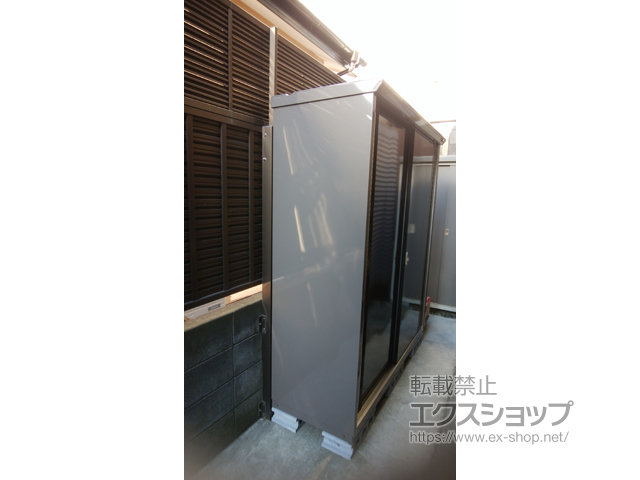 神奈川県平塚市のの物置・屋外倉庫 ナイソーシスター　1740×580×1903 KMW-176E-P 施工例