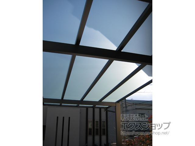 大阪府高槻市ののカーポート スカイリード 片側支持 マテリアルカラー 積雪〜20cm対応 施工例