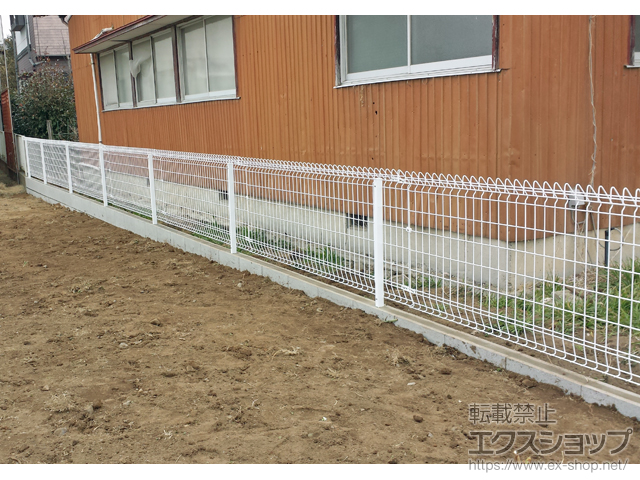 茨城県結城郡八千代町ののフェンス・柵 メッシュフェンスG10-R 自在柱 施工例