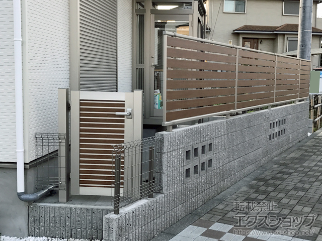 神奈川県茅ヶ崎市のの門扉 ルシアス門扉CW04型 横目隠し 片開き 複合カラー 門柱使用 施工例