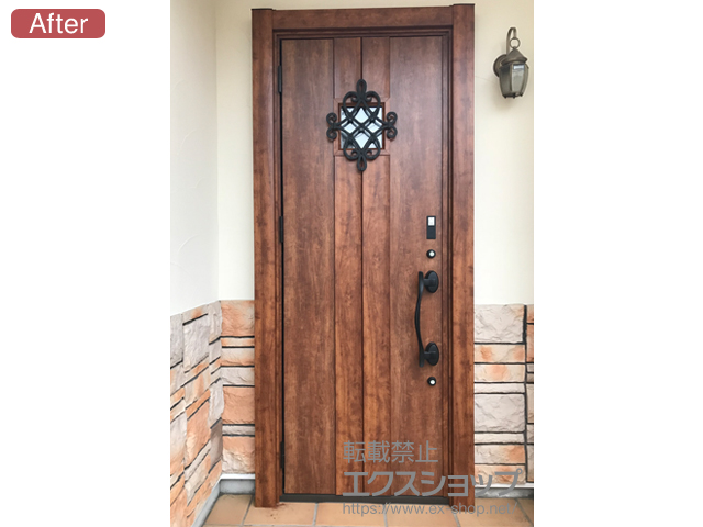 神奈川県大和市のLIXIL リクシル（トステム）の玄関ドア 【特注】リシェント 玄関ドア3 断熱K4仕様 手動 片開き仕様(ランマ付)L D77型 ※カザスプラス仕様 施工例