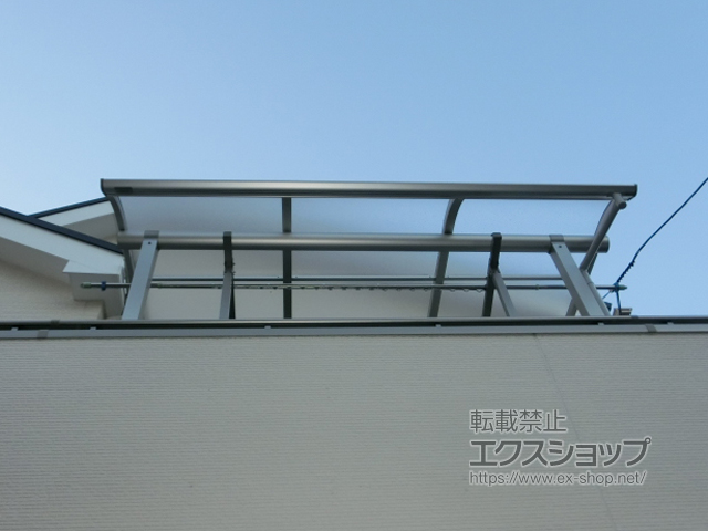 宮城県仙台市ののバルコニー・ベランダ屋根 プレシオステラス R型 屋根タイプ 単体 積雪〜20cm対応 施工例