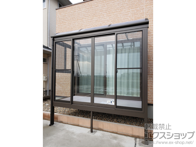 新潟県新潟市ののテラス囲い・サンルーム サニージュ R型 床納まり ランマ無 積雪〜100cm対応 施工例