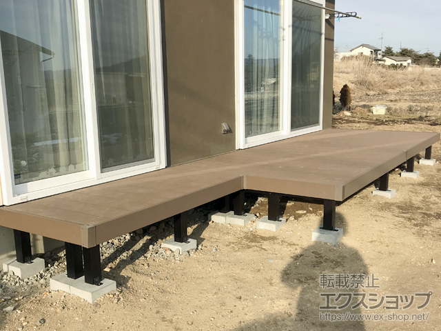 長野県小諸市ののウッドデッキ リウッドデッキ 200 L字 施工例