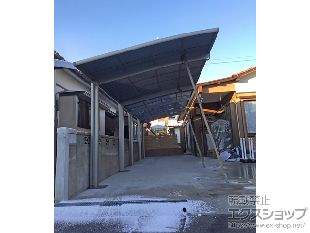 福岡県大牟田市ののカーポート ネスカR (ラウンドスタイル)  連棟仕様 積雪〜20cm対応 施工例