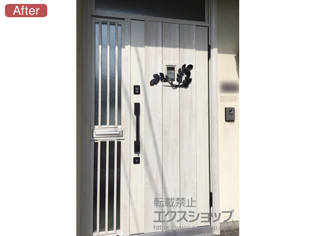 神奈川県横須賀市のの玄関ドア ノバリス玄関ドア C11型 断熱K4仕様 ランマ付 袖FIX片開きドア ※電池錠（eエントリー仕様） 施工例