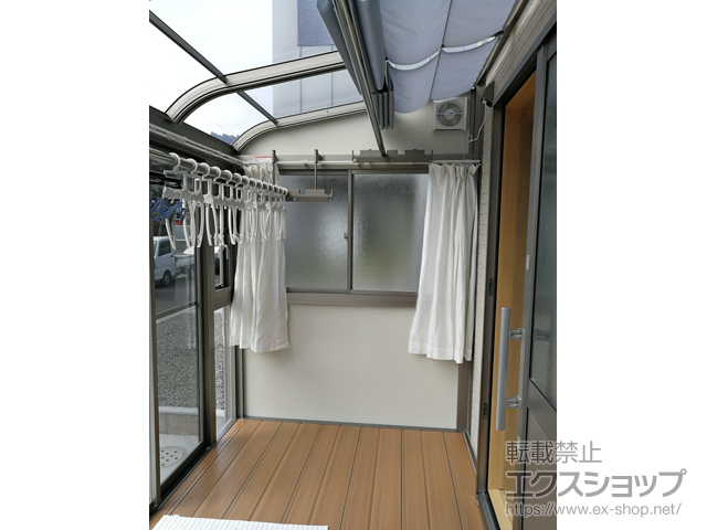 鹿児島県鹿児島市ののテラス囲い・サンルーム サニージュ R型 床/部分囲い納まり ランマ無 積雪〜20cm対応*はね出し納まり 施工例