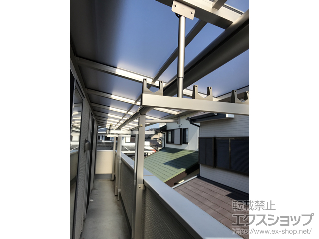 埼玉県春日部市ののバルコニー・ベランダ屋根 プレシオステラス F型 屋根タイプ 三連棟 積雪〜20cm対応 施工例