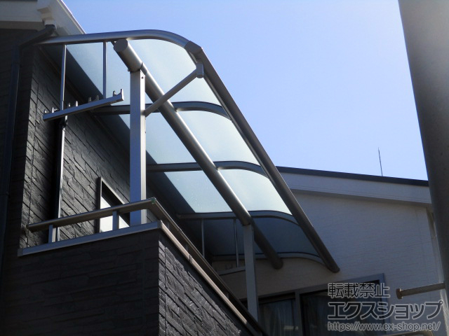 広島県広島市ののバルコニー・ベランダ屋根 ヴェクターテラス R型 屋根タイプ 単体 積雪〜20cm対応 施工例
