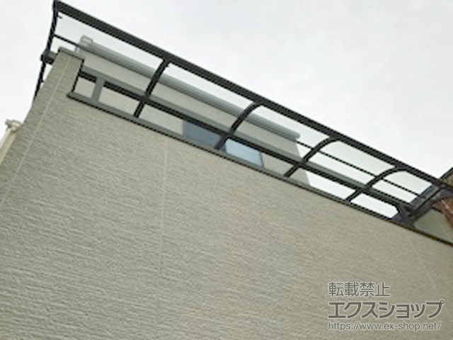 大阪府大阪市ののバルコニー・ベランダ屋根 スピーネ R型 屋根タイプ 単体 積雪〜20cm対応 施工例
