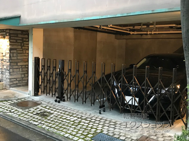 東京都文京区ののカーゲート トリップゲート RB型 ノンレール 両開き親子 48WO（13S+35M） 施工例