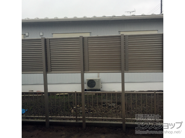 茨城県結城市ののフェンス・柵 ミエーネフェンス 目隠しルーバータイプ ※柱別途（パネル1段） 施工例