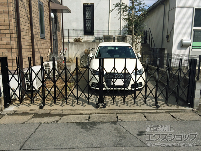 埼玉県さいたま市ののカーゲート トリップゲート RA型 ノンレール 両開き 48W ※施錠機能なし 施工例