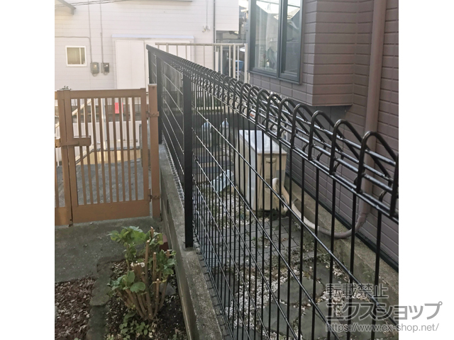 神奈川県横浜市ののフェンス・柵 メッシュフェンス G10-R 自由柱 施工例