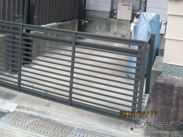 大阪府吹田市ののカーゲート オーバードアS1型 手動式 施工例