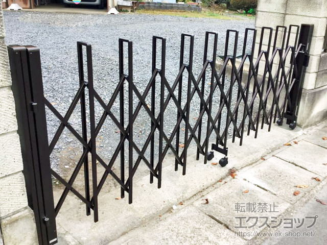 茨城県石岡市ののカーゲート トリップゲート RA型(錠無し)ノンレール 片開き 33S 施工例