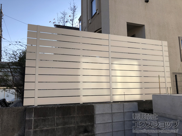 神奈川県横浜市ののフェンス・柵 プラドフェンス ジョイントあり仕様 板11段 隙間10mm 施工例