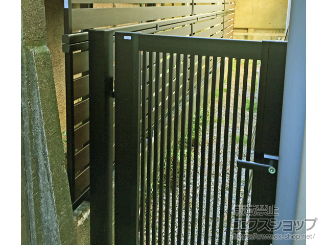 東京都大田区のの門扉 ニューカムフィ2型 たて細格子 片開き 施工例