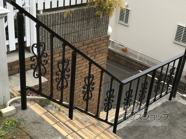 神奈川県川崎市ののフェンス・柵 アーキレール歩行補助手すり Ｔ-8 施工例