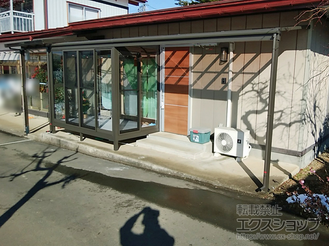 岩手県北上市ののテラス囲い・サンルーム サニージュ F型 床納まり ランマ無 積雪〜50cm対応 *部分囲い納まり 施工例