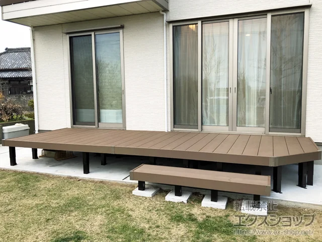 ��錧�����݂�����s��YKKAP�̃E�b�h�f�b�L ���E�b�h�f�b�L 200 �{�H��