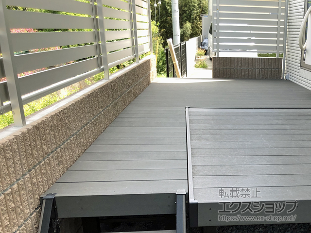 和歌山県紀の川市ののフェンス・柵 ルシアスフェンスF04型 横板 木目カラー 自由柱施工 施工例