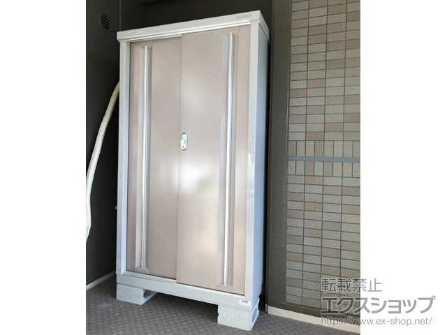 兵庫県西宮市のの物置・屋外倉庫 シンプリー 一般型 900×615×1603 MJX-096DP AR 施工例