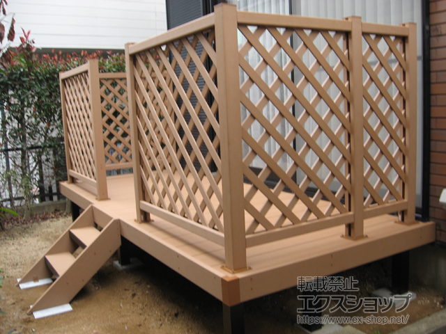 千葉県船橋市ののウッドデッキ マージウッドデッキ＋マージウッドデッキ ステップ Sタイプ(2段)×1セット＋ ラティスデッキフェンス 施工例