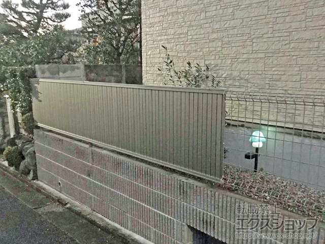 京都府京都市ののフェンス・柵 プレスタフェンス 6型 たて目隠し フリーポールタイプ 施工例