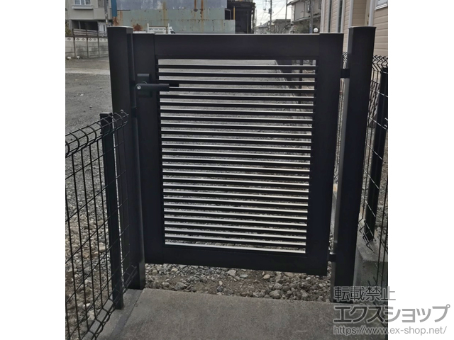 神奈川県平塚市のの門扉 シンプレオ門扉1型 横格子 片開き 門柱使用 施工例