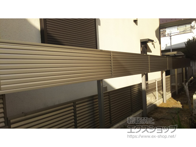 東京都国立市ののフェンス・柵 ミエーネフェンス 目隠しルーバータイプ 2段支柱 自立建て用（パネル1段） 施工例