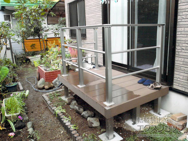 神奈川県秦野市ののウッドデッキ リウッドデッキ 200 施工例